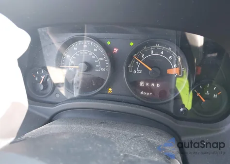 2015 Jeep Compass Sport из США, поврежденный, VIN 1C4NJDBB8FD325201